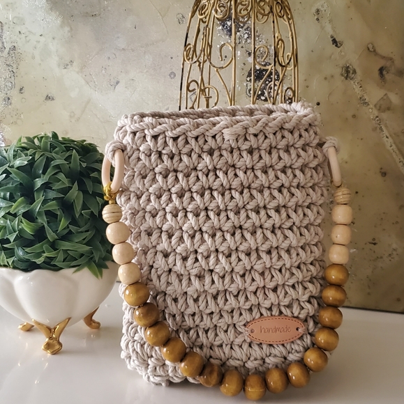 Deep Pocket Crochet Bag - Picture 2 of 5